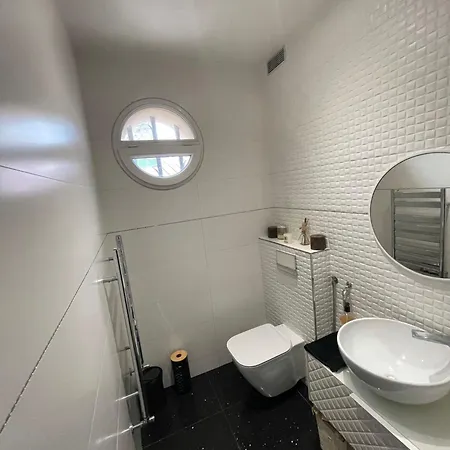 Villa Avec Piscine Chauffee Privee Melun
