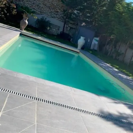 Avec Piscine Chauffée Privée Villa Melun