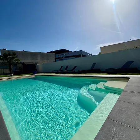 Avec Piscine Chauffée Privée